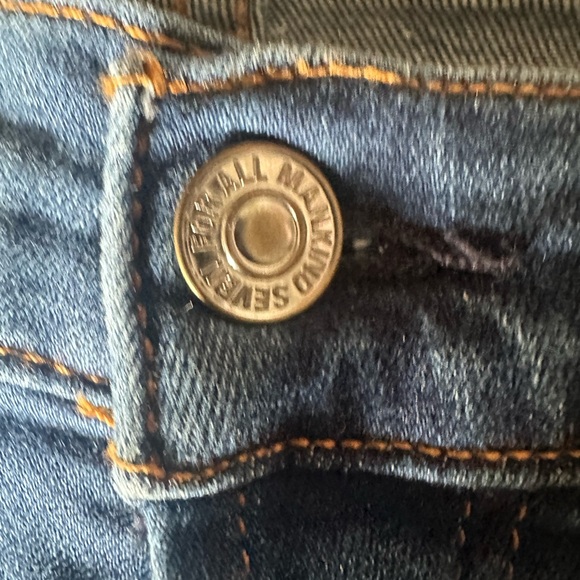 7 For All Mankind Josefina Skinny Boyfriend Jeans. Size 24 - Picture 3 of 10